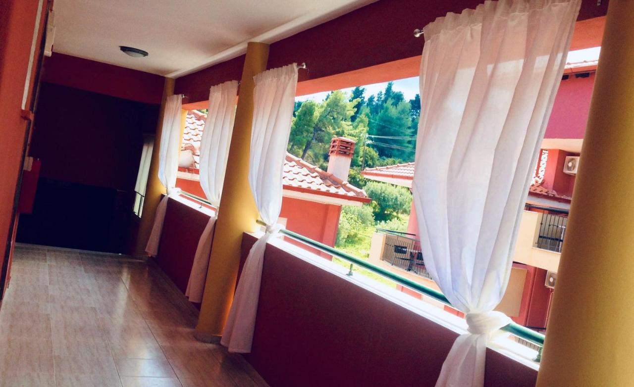 Hotel Sun Sight Pefkochori Exterior foto