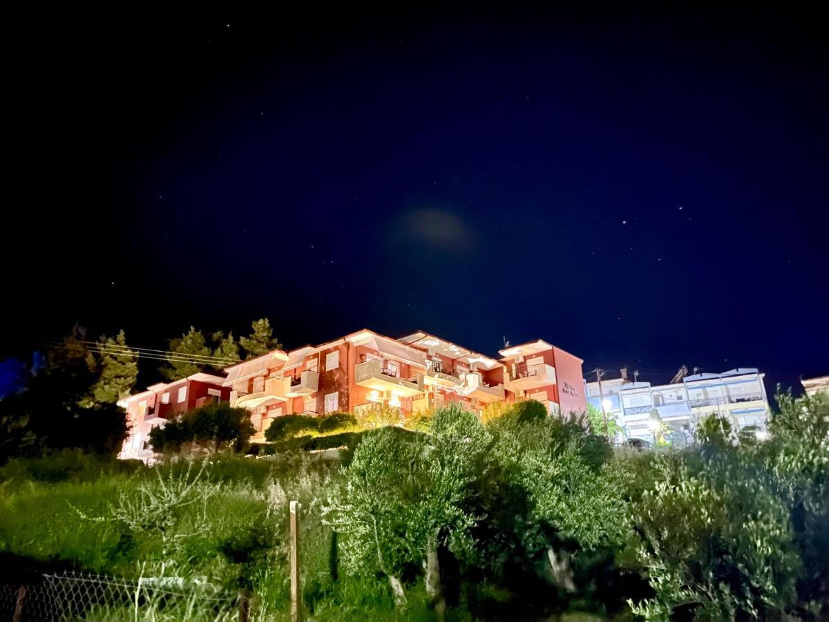 Hotel Sun Sight Pefkochori Exterior foto