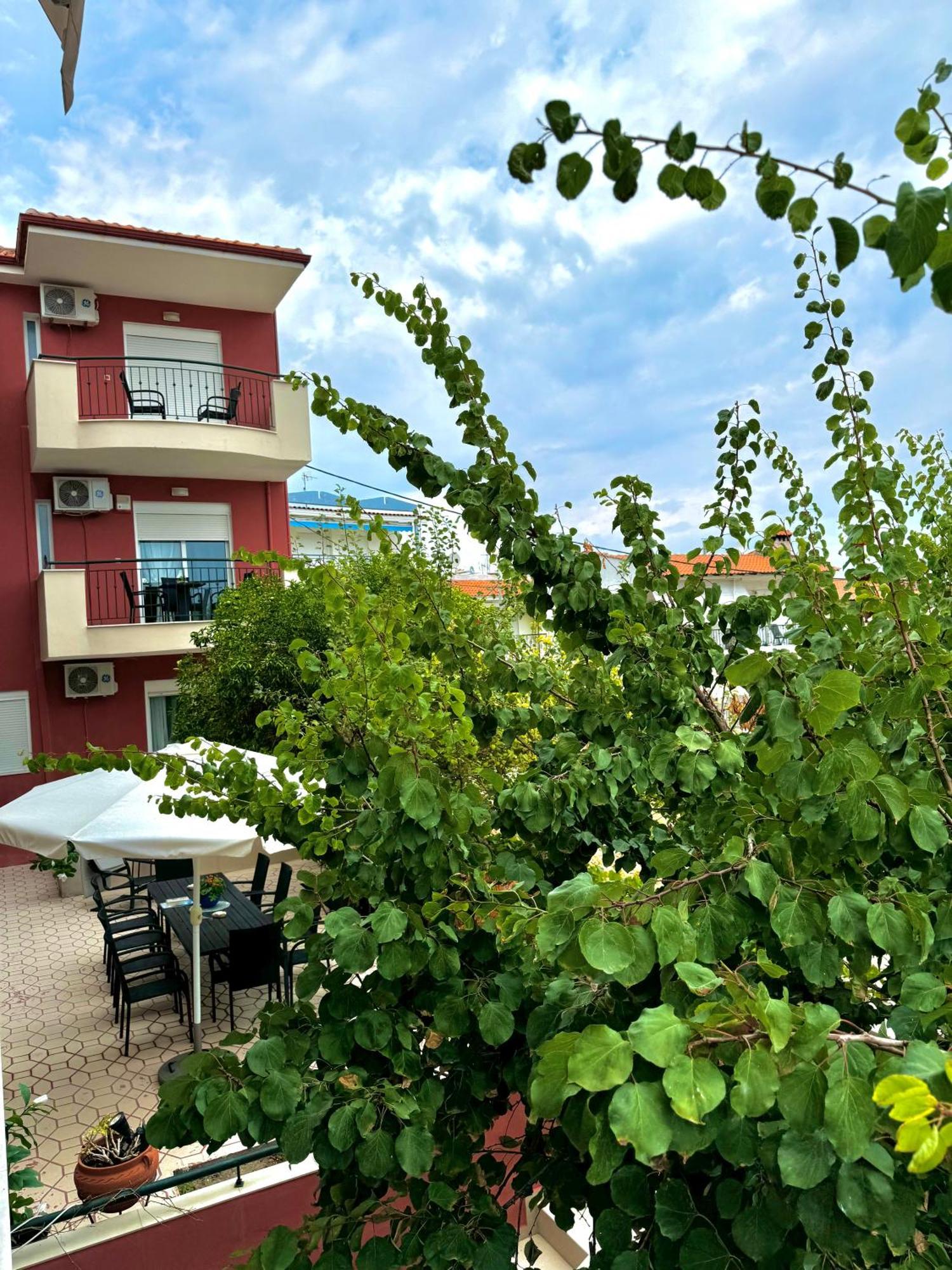 Hotel Sun Sight Pefkochori Exterior foto
